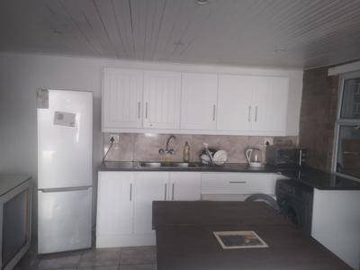 Apartment / Flat For Rent in Plumstead, Cape Town