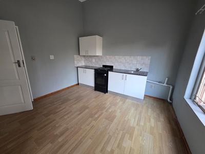 Apartment / Flat For Rent in Allen Grove, Kempton Park
