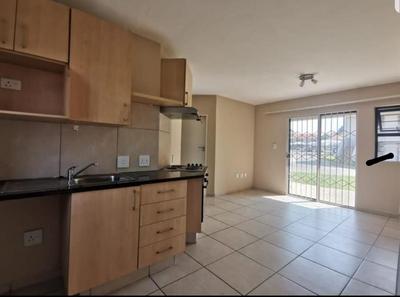 Apartment / Flat For Rent in Lakefield, Benoni