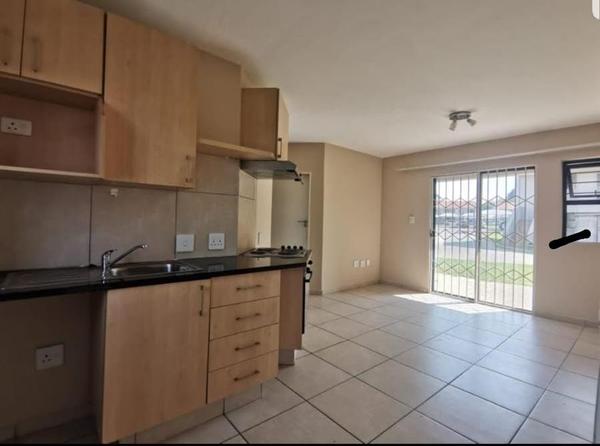 Apartment / Flat For Rent in Lakefield, Benoni